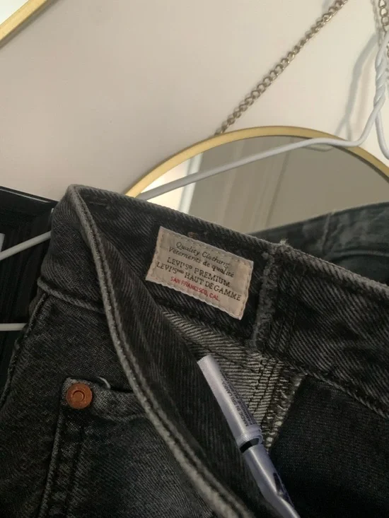 Levi's Wide-Leg Panelled Jeans in Washed Black - Picture 4 of 16